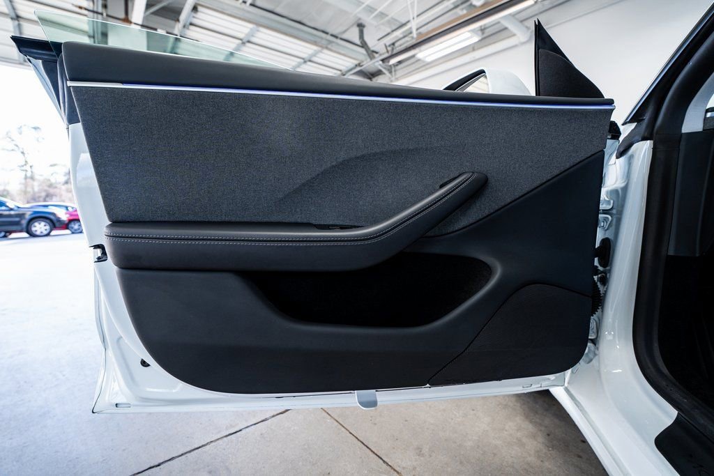 Used 2025 Tesla Model 3 Long Range image 24