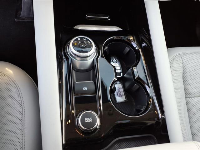 Used 2025 Ford Explorer Platinum w/ Ultimate Package image 19