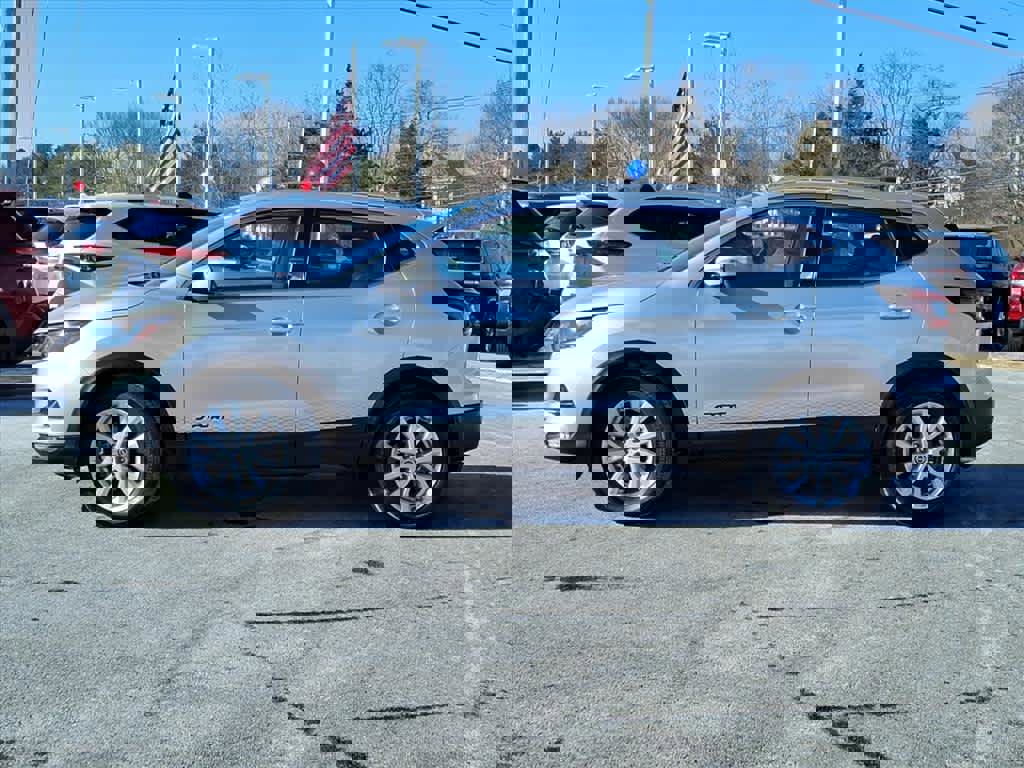 Certified 2022 Nissan Rogue Sport SV w/ Technology Package image 4