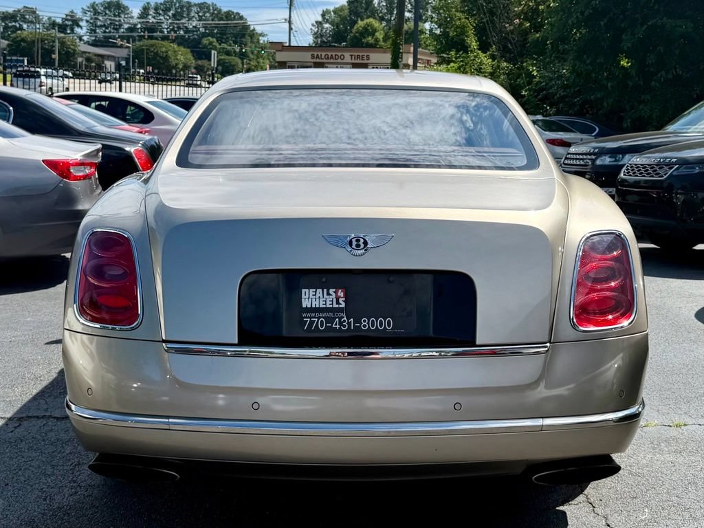 Used 2016 Bentley Mulsanne RWD image 10