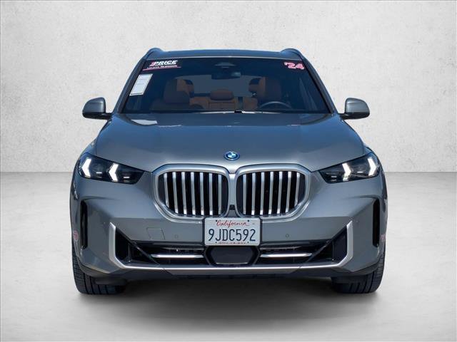 Used 2024 BMW X5 xDrive50e w/ Parking Assistance Package AWD/4WD image 2