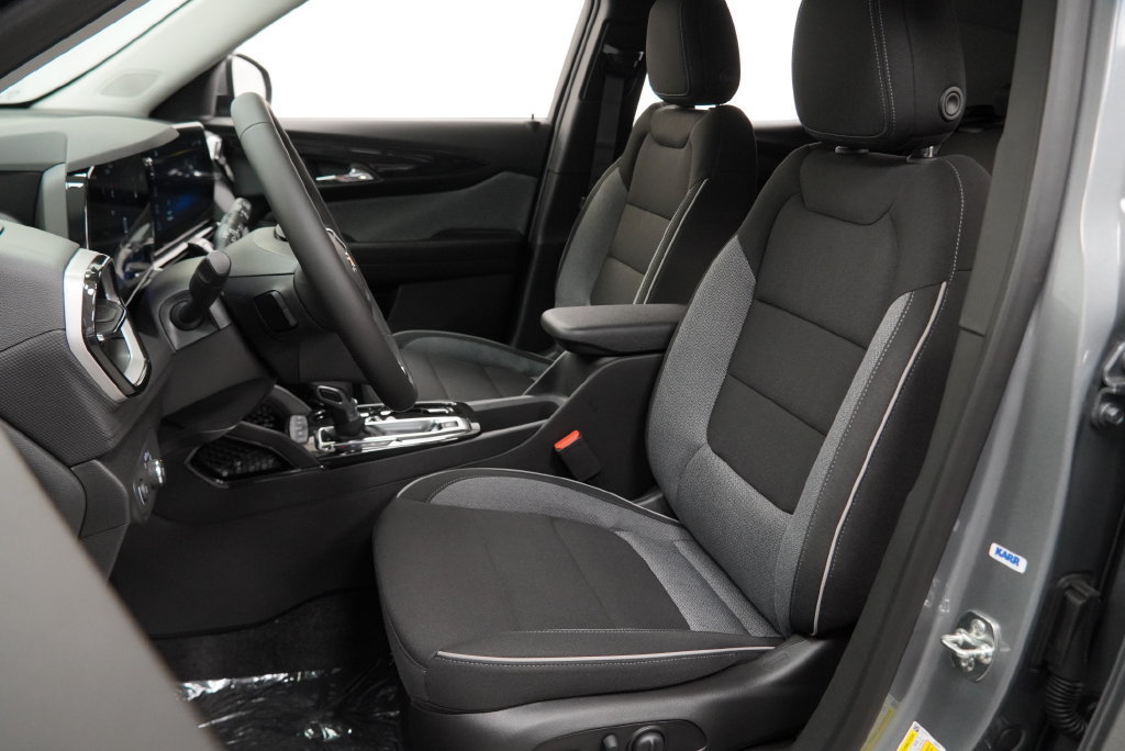 New 2026 Chevrolet TrailBlazer LT w/ Convenience Package FWD image 4