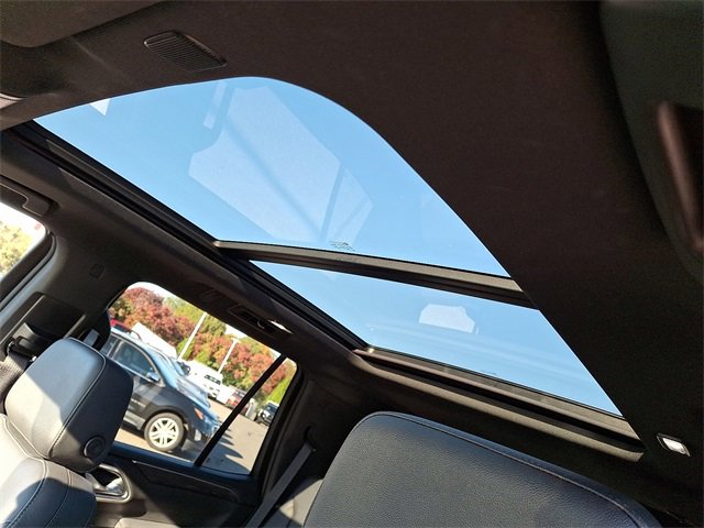 Used 2022 Chevrolet Tahoe LT image 12