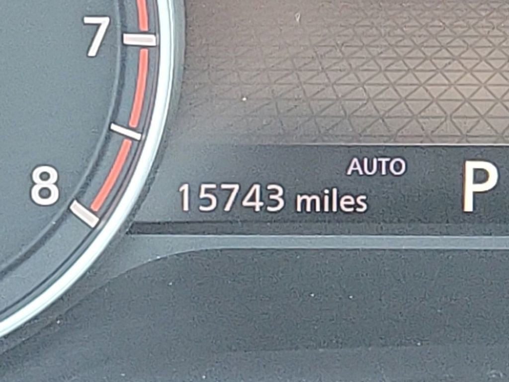 Used 2023 Nissan Rogue S image 27