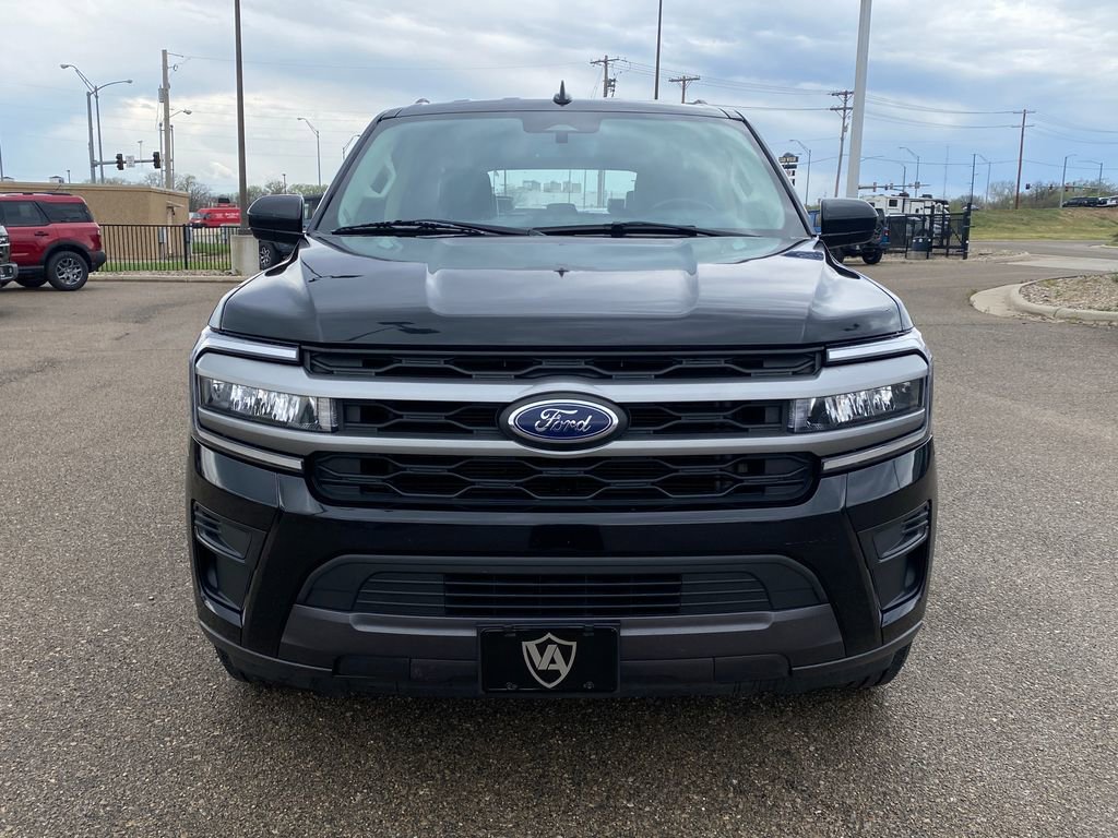 Used 2024 Ford Expedition Max XLT AWD/4WD image 16