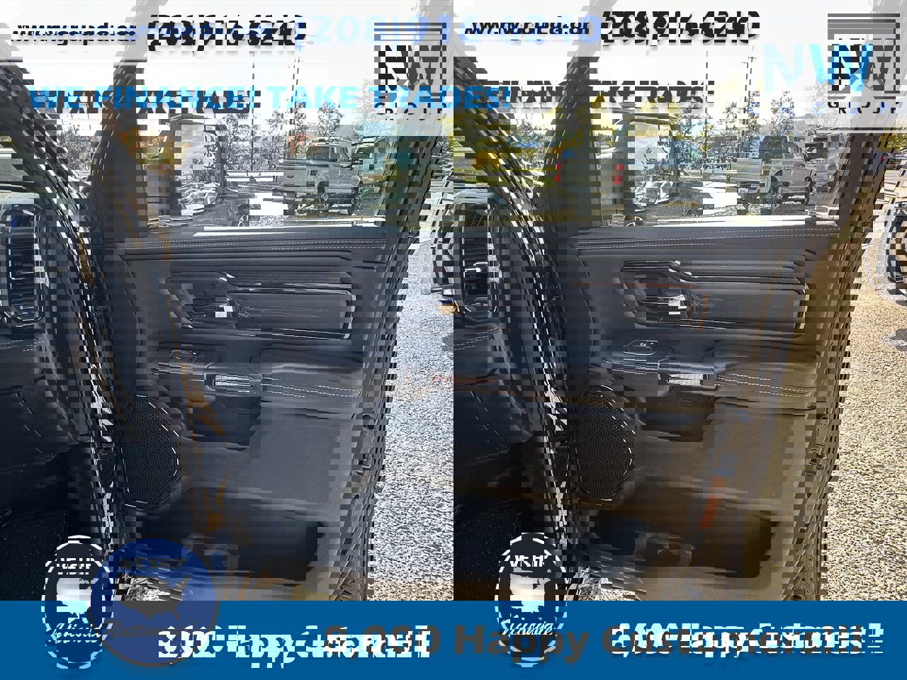 Used 2022 RAM 1500 Limited w/ Body-Colour Bumper Group image 25