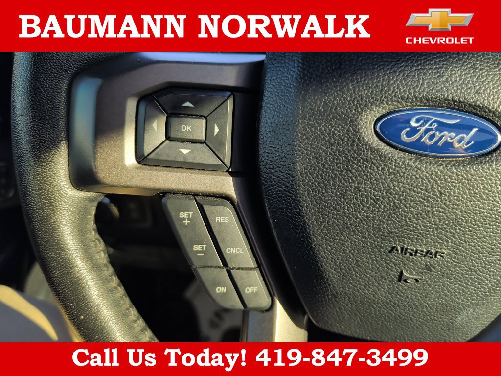 Used 2020 Ford Expedition XLT w/ Equipment Group 202A AWD/4WD image 19