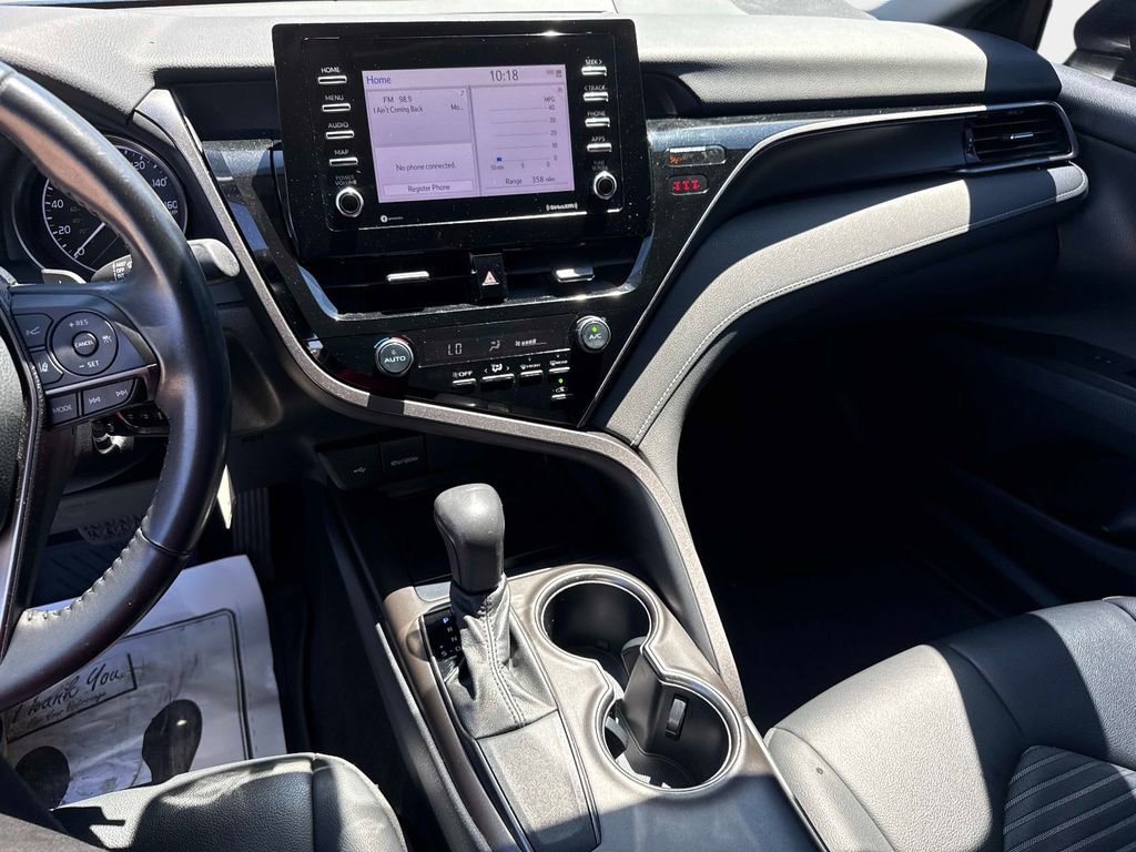 Used 2021 Toyota Camry SE FWD image 21