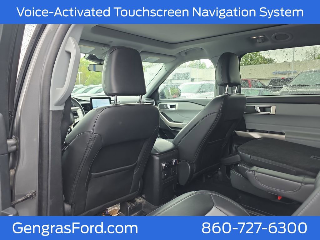 Used 2023 Ford Explorer XLT w/ Equipment Group 202A AWD/4WD image 18