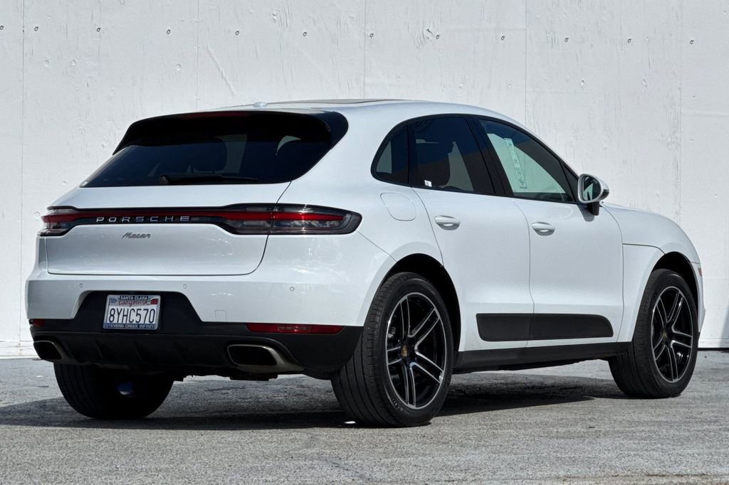 Used 2021 Porsche Macan w/ Premium Package AWD/4WD image 3