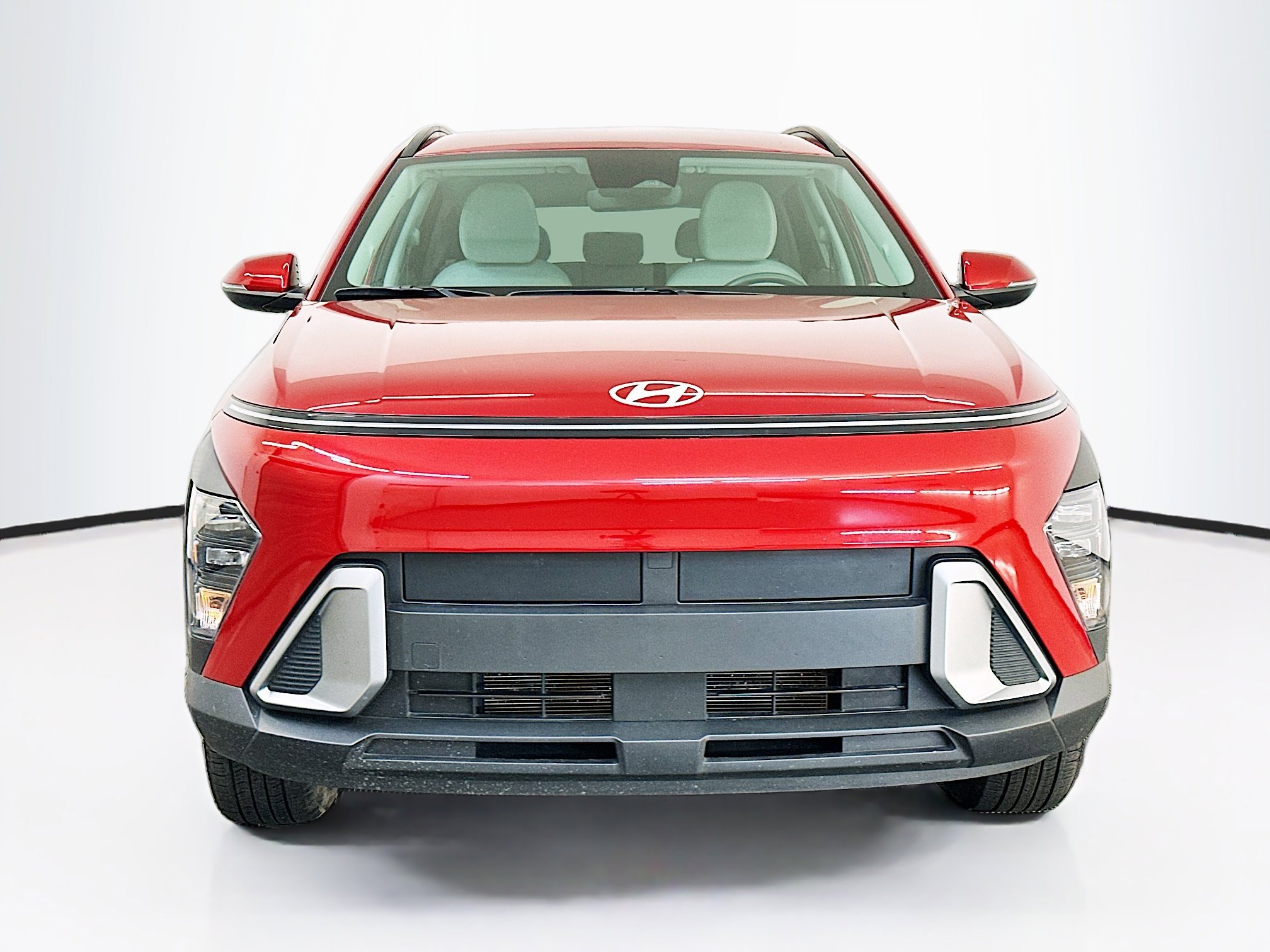 Used 2025 Hyundai Kona SEL image 2