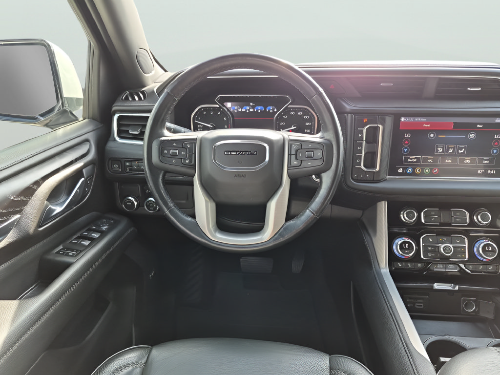 Used 2021 GMC Yukon Denali w/ Denali Premium Package RWD image 30