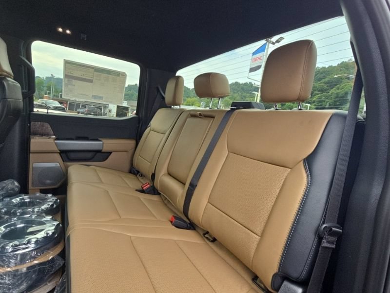 New 2026 Ford F450 Lariat w/ FX4 Off-Road Package AWD/4WD image 24
