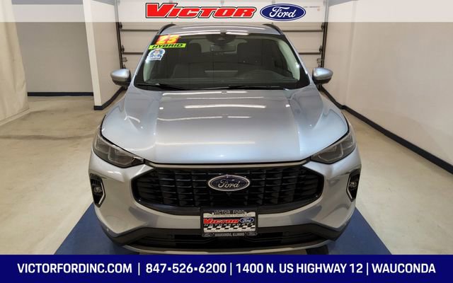 Used 2023 Ford Escape Platinum w/ Premium Technology Package image 7