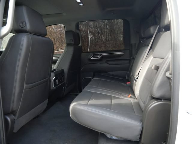 Used 2025 Chevrolet Silverado 2500 LTZ w/ LTZ Premium Package AWD/4WD image 32