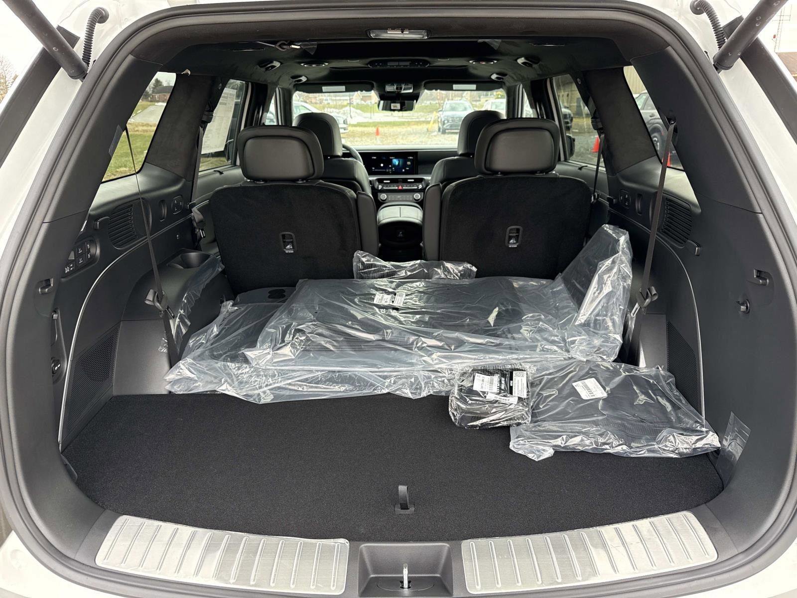 New 2026 Hyundai Palisade Calligraphy AWD/4WD image 12