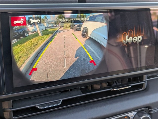 Used 2024 Jeep Wrangler Unlimited Rubicon image 19