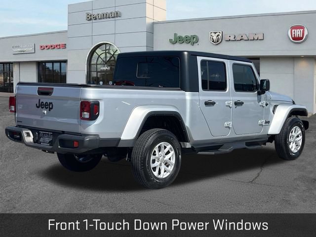 Used 2023 Jeep Gladiator Sport AWD/4WD image 7