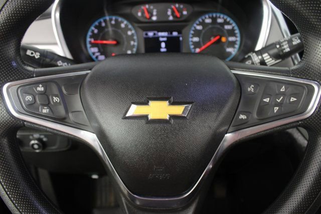 Used 2019 Chevrolet Equinox LS image 12