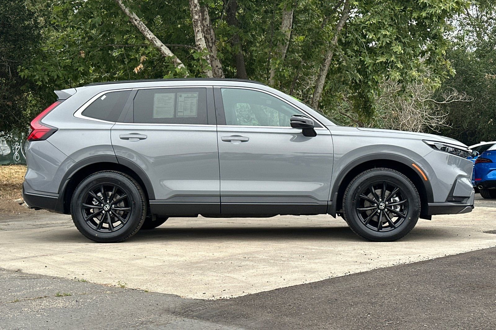 Used 2025 Honda CR-V Sport-L image 3