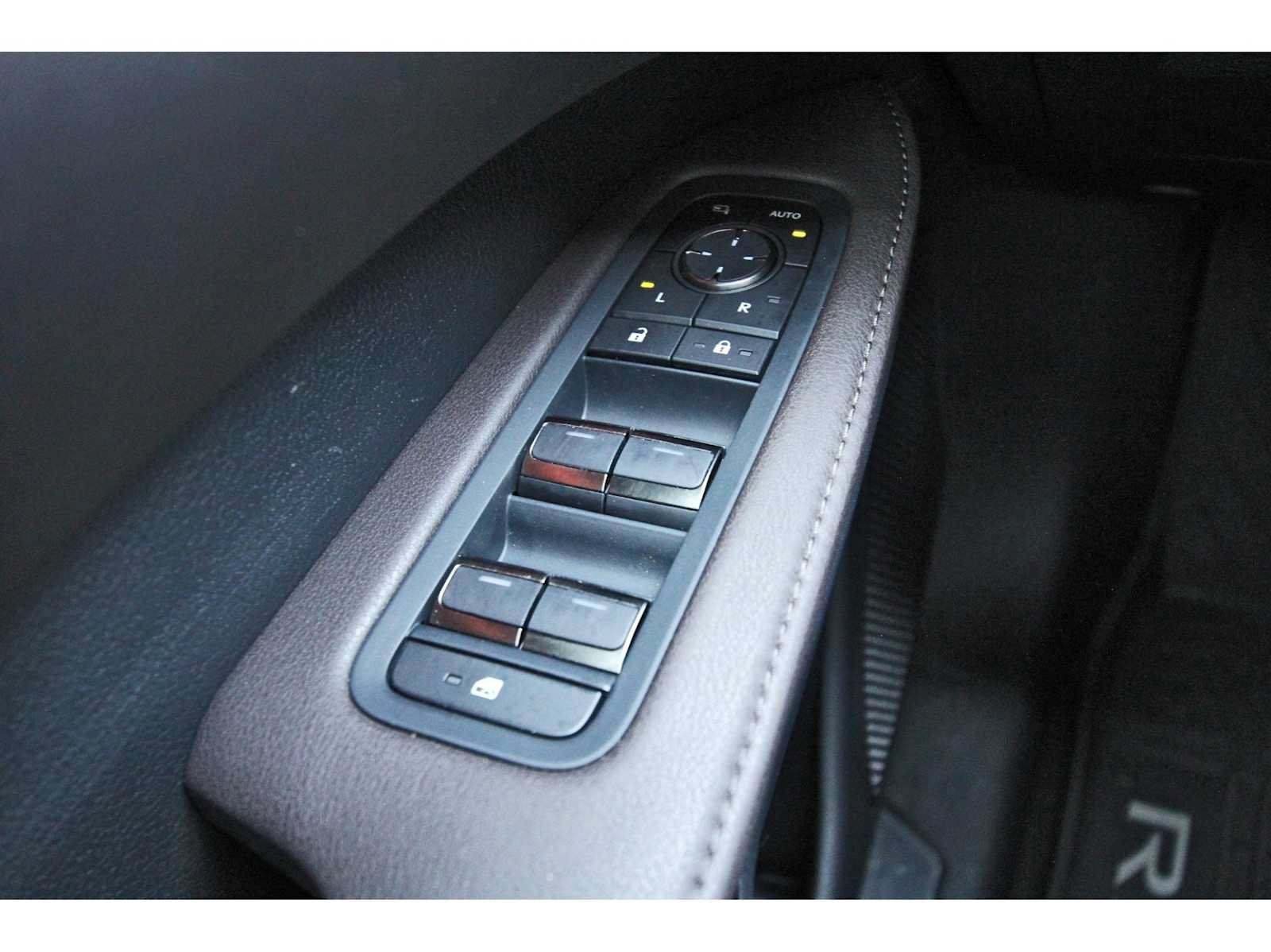 Used 2023 Lexus RX 350 AWD w/ Accessory Package (Z1) image 20