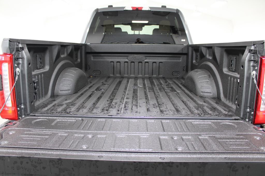 New 2026 Ford F250 Lariat w/ Chrome Package image 16