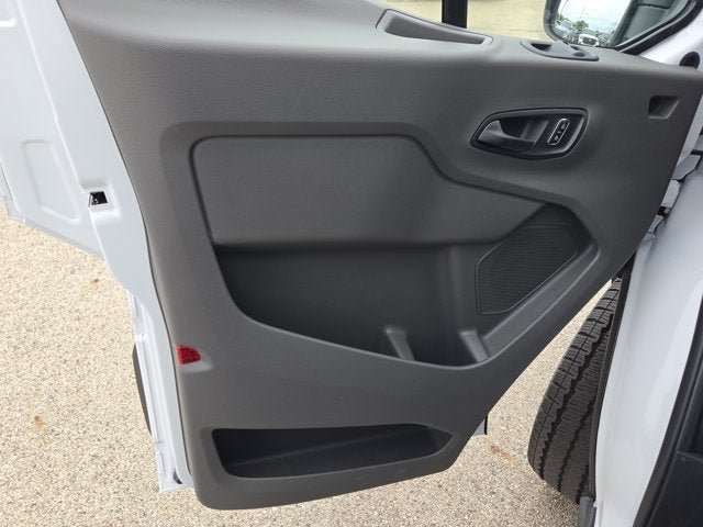 New 2026 Ford Transit 250 148 Medium Roof RWD image 17