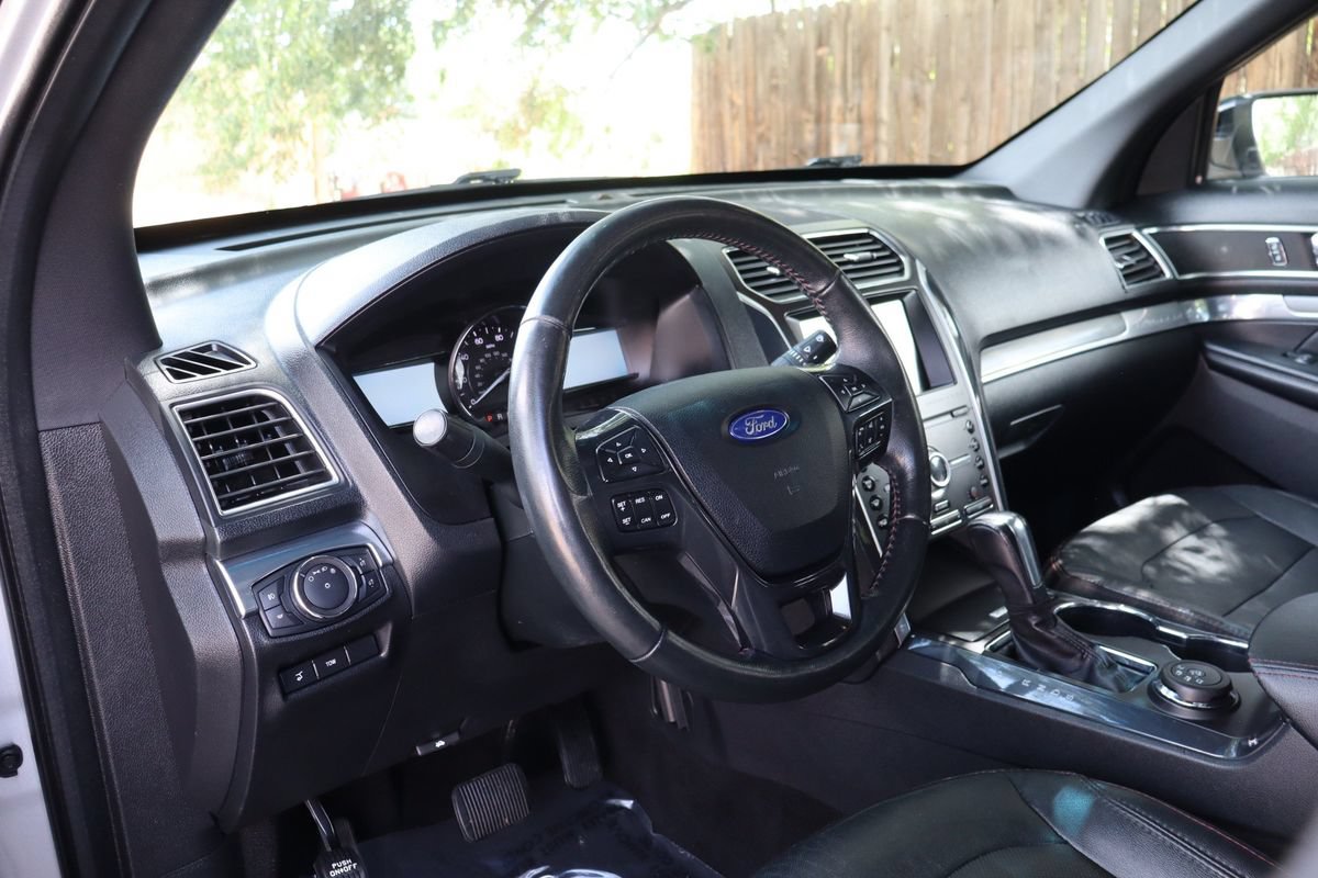 Used 2019 Ford Explorer Sport AWD/4WD image 15