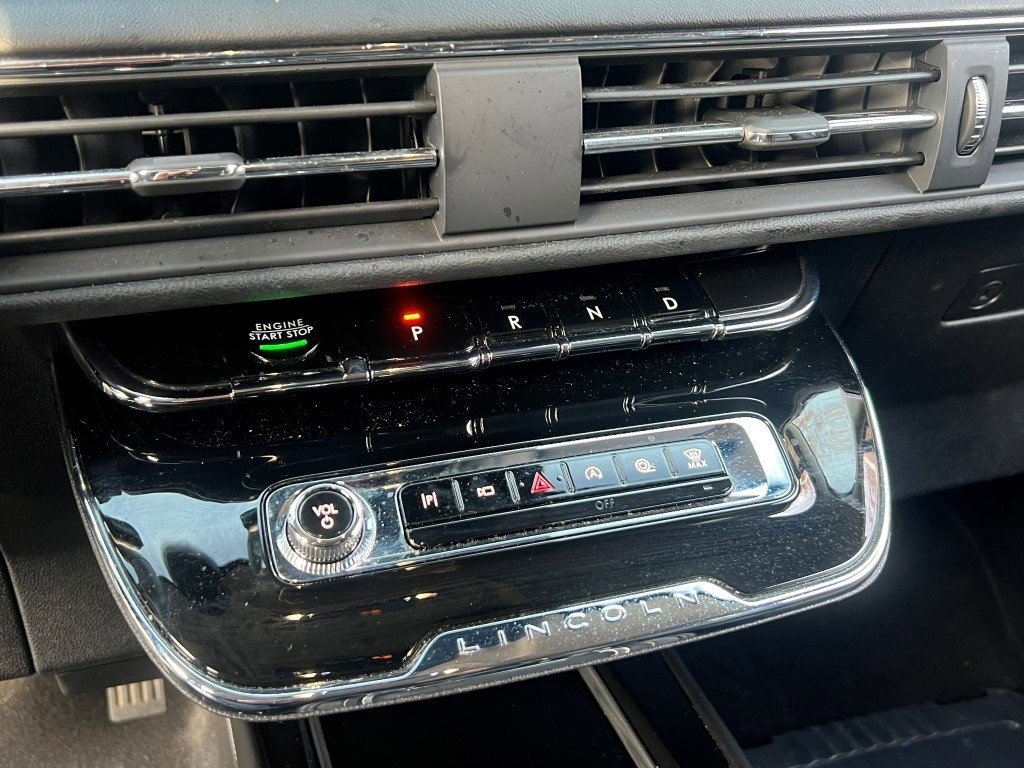 Used 2023 Lincoln Corsair FWD image 21