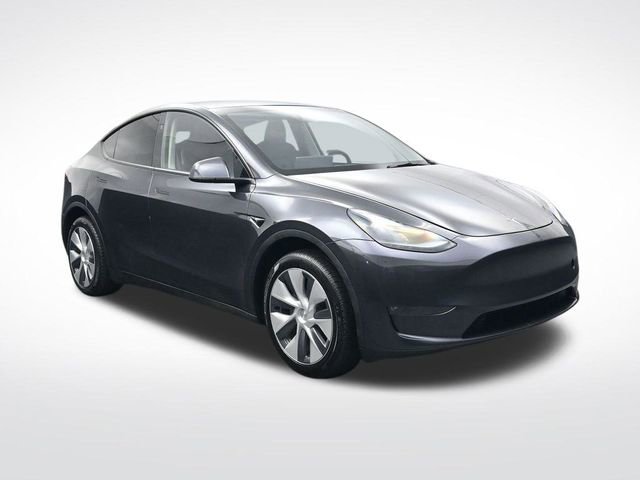 Used 2024 Tesla Model Y Long Range image 2