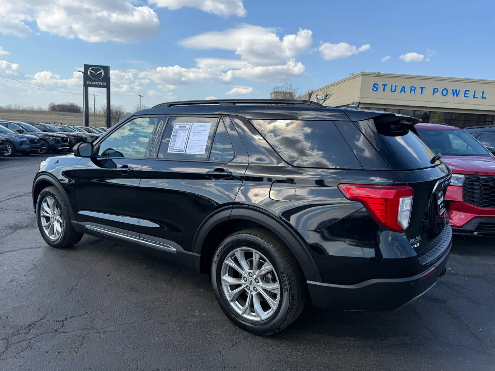 Used 2020 Ford Explorer XLT w/ Equipment Group 202A image 27