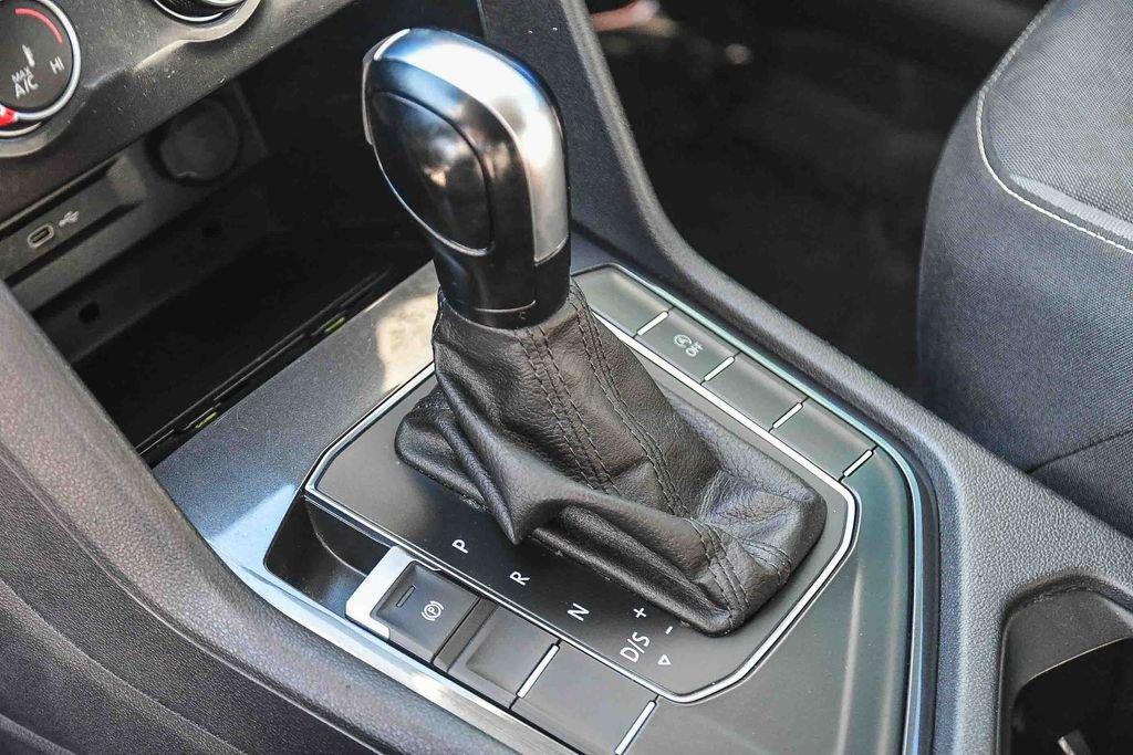 Used 2021 Volkswagen Tiguan S image 22