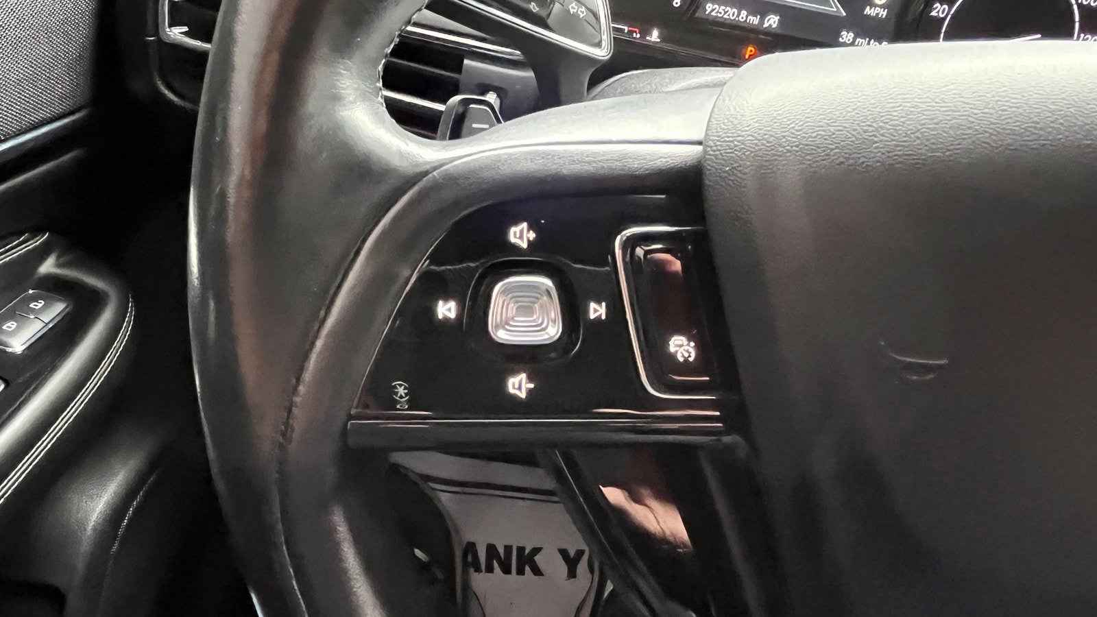 Used 2020 Lincoln Corsair Reserve FWD image 14