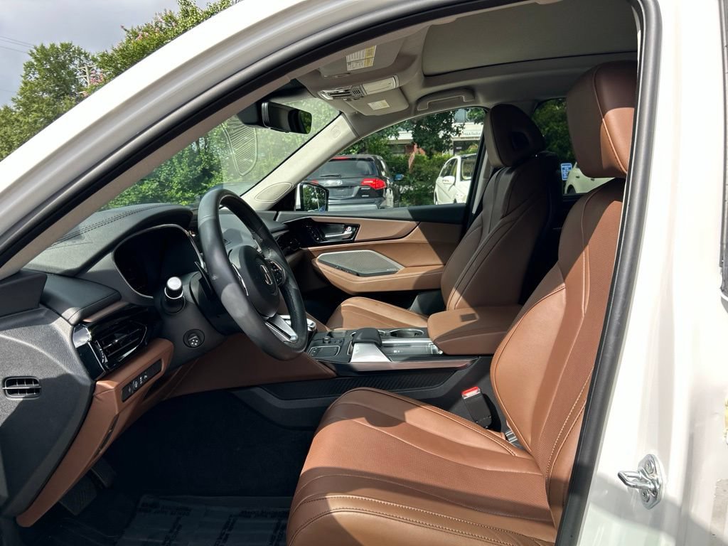 Used 2024 Acura MDX SH-AWD w/ Technology Package image 17
