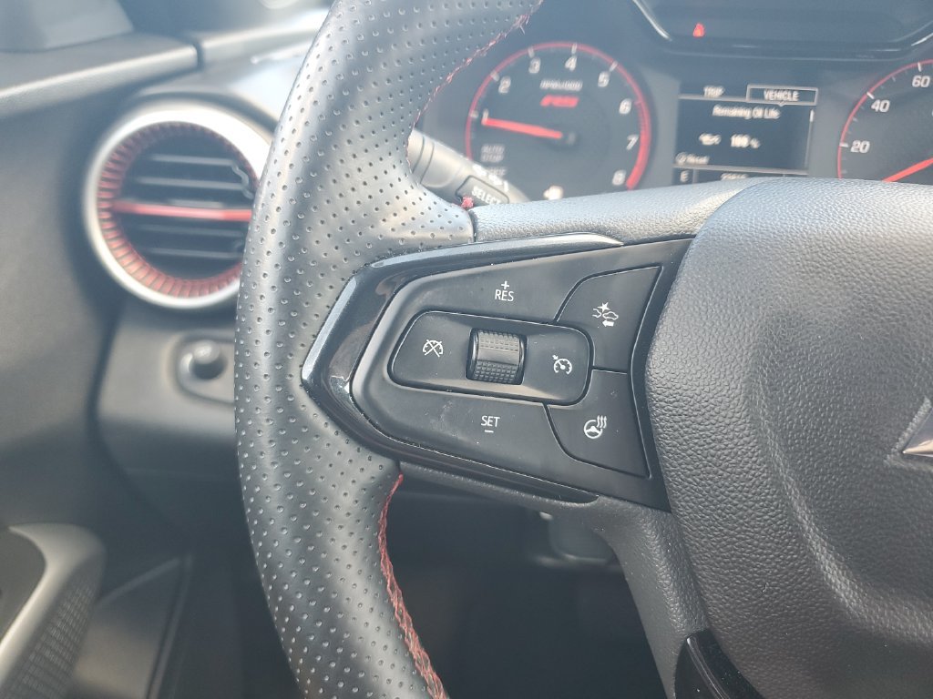 Used 2025 Chevrolet Trax RS w/ Driver Confidence Package FWD image 19