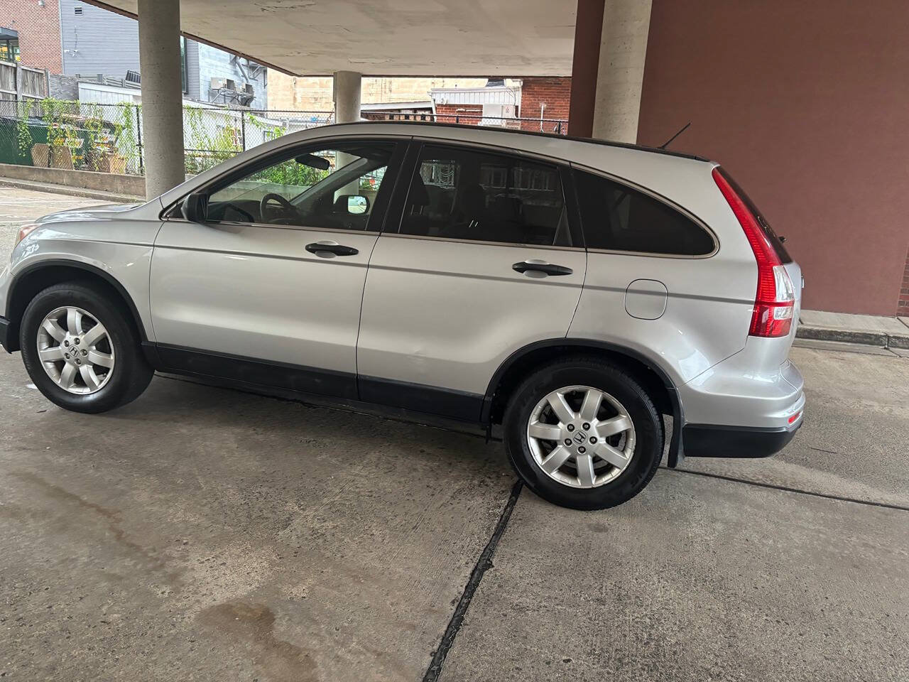Used 2011 Honda CR-V SE image 9