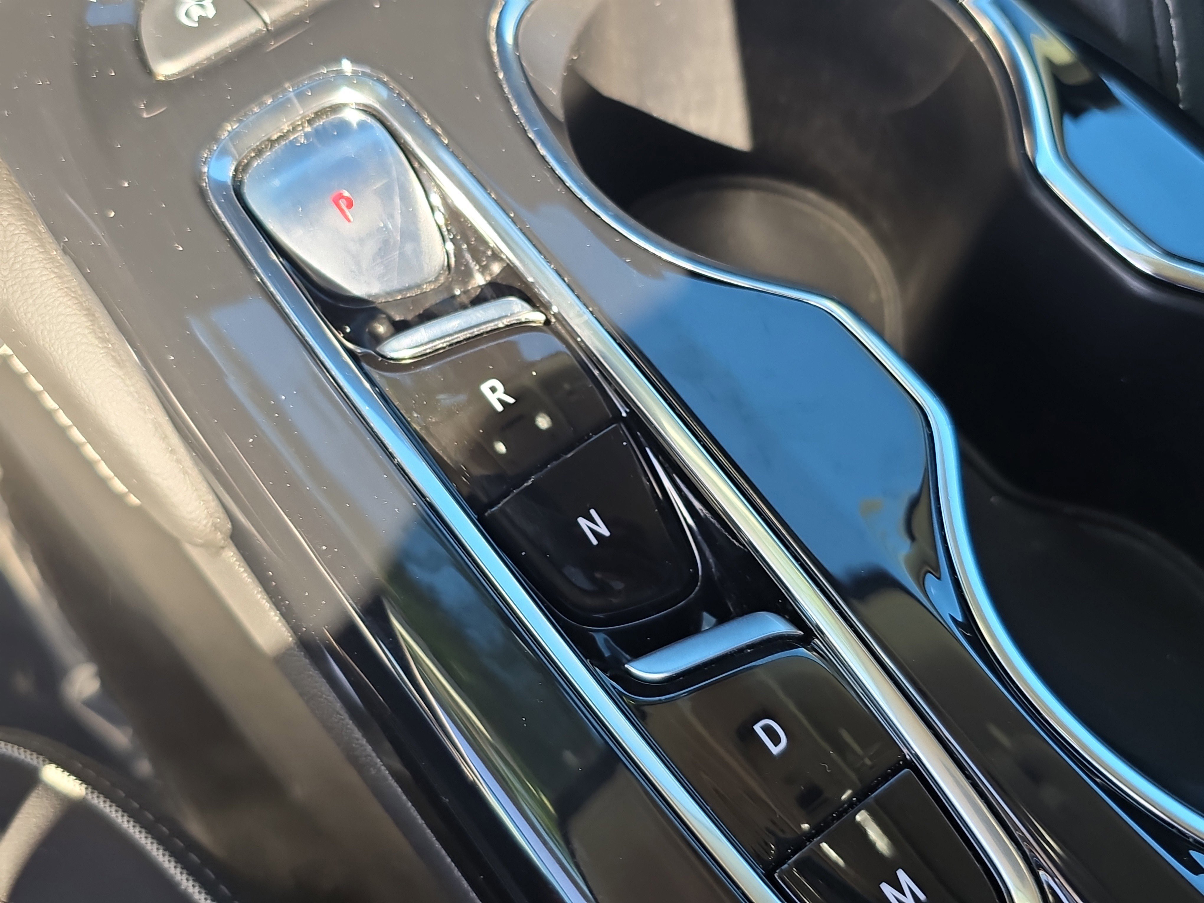 Used 2023 Buick Envision Essence image 31