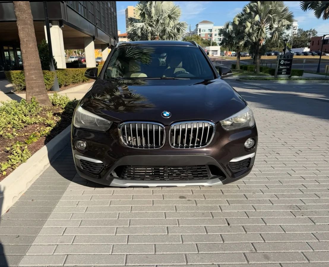 Used 2018 BMW X1 sDrive28i image 2