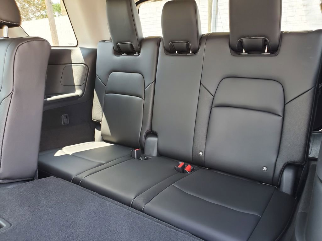 New 2025 Nissan Pathfinder SL w/ Cargo Package image 10