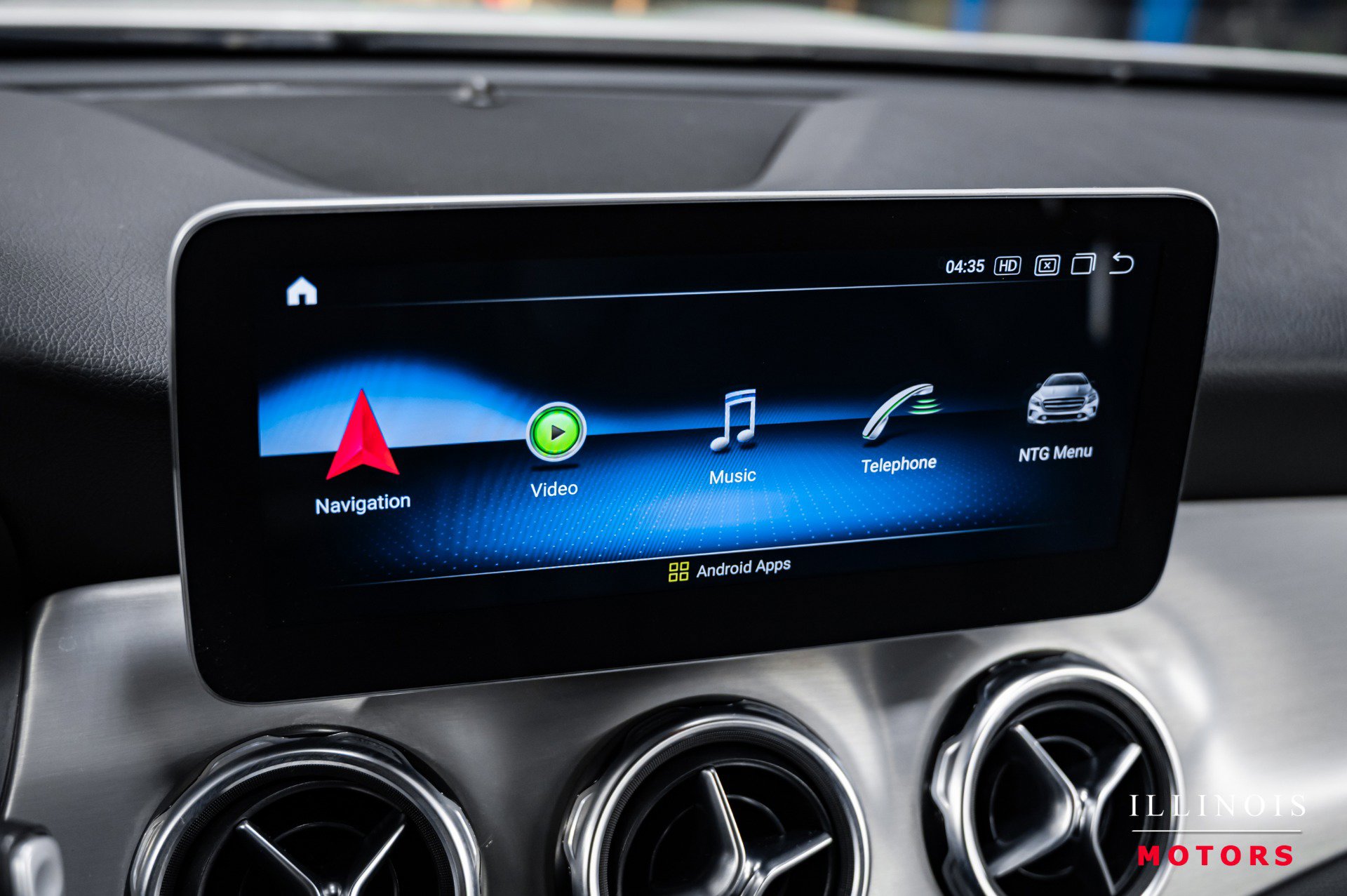 Used 2018 Mercedes-Benz GLA 250 4MATIC image 19