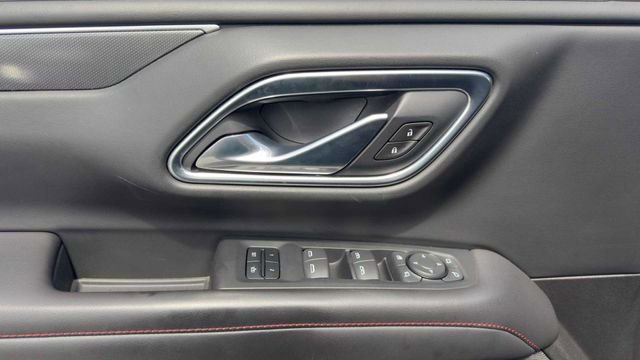 Used 2021 Chevrolet Suburban RST w/ Luxury Package RWD image 14