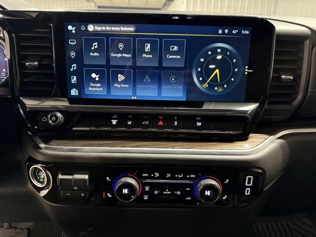 Used 2025 Chevrolet Silverado 2500 LT w/ Convenience Package image 17