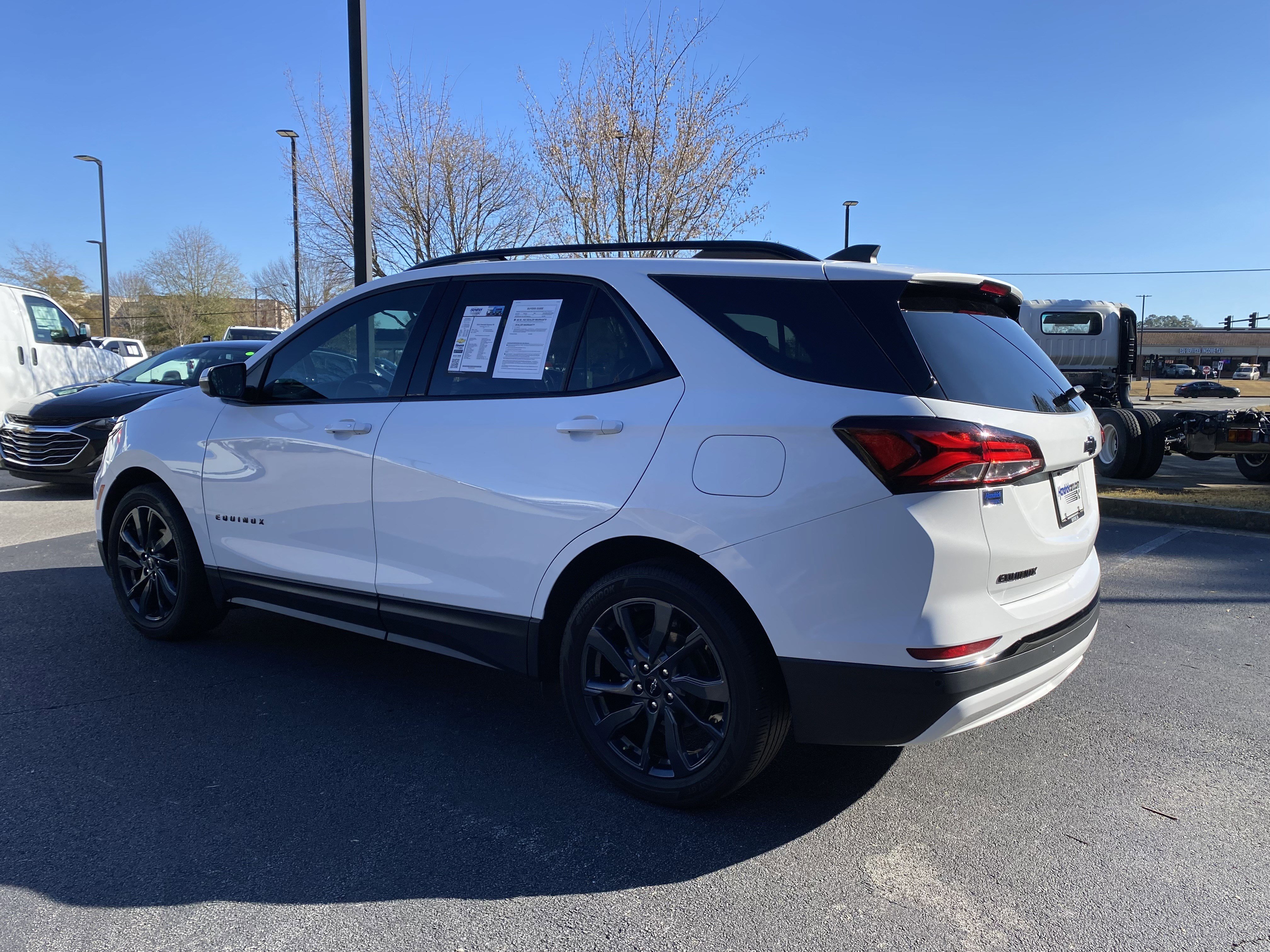 Used 2024 Chevrolet Equinox RS w/ RS Leather Package image 7