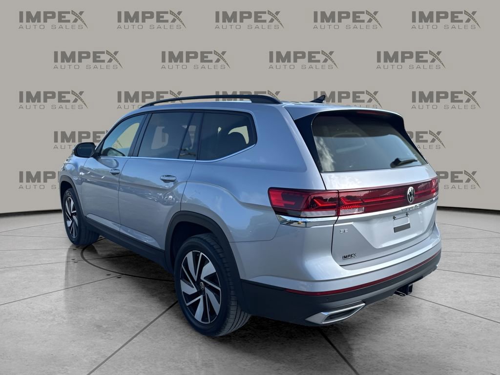 Used 2025 Volkswagen Atlas SE FWD image 3