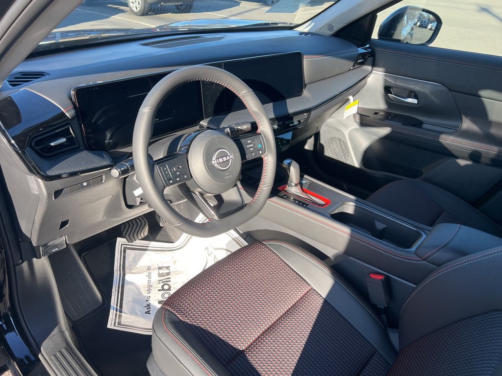 New 2026 Nissan Kicks SR w/ Cold Weather Package AWD/4WD image 29