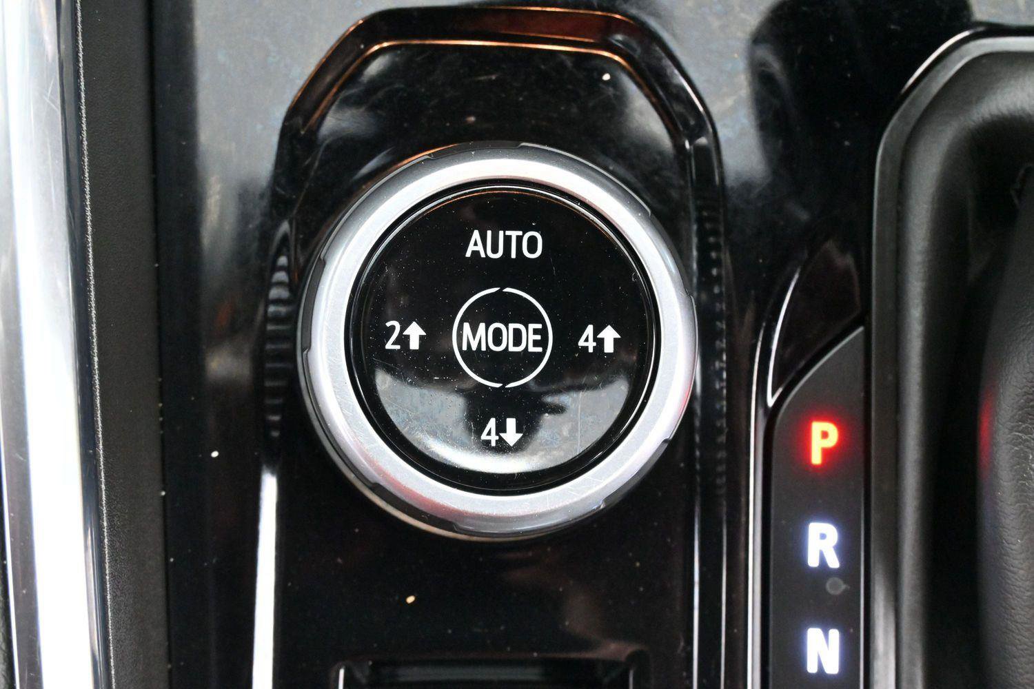Used 2024 GMC Canyon AT4 w/ Canyon Safety Plus Package AWD/4WD image 24