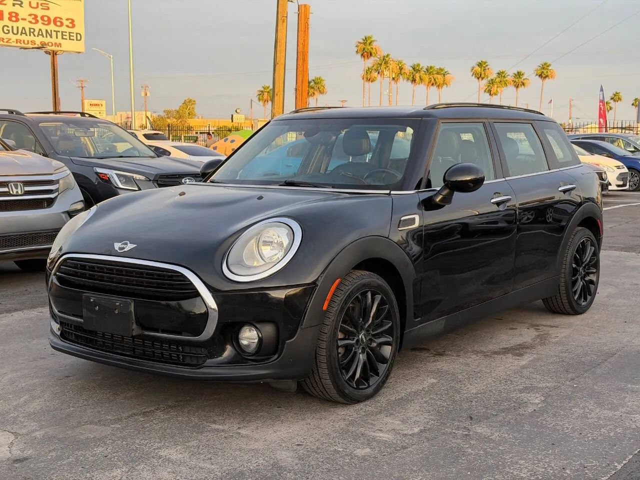 Used 2017 MINI Cooper Clubman FWD image 2