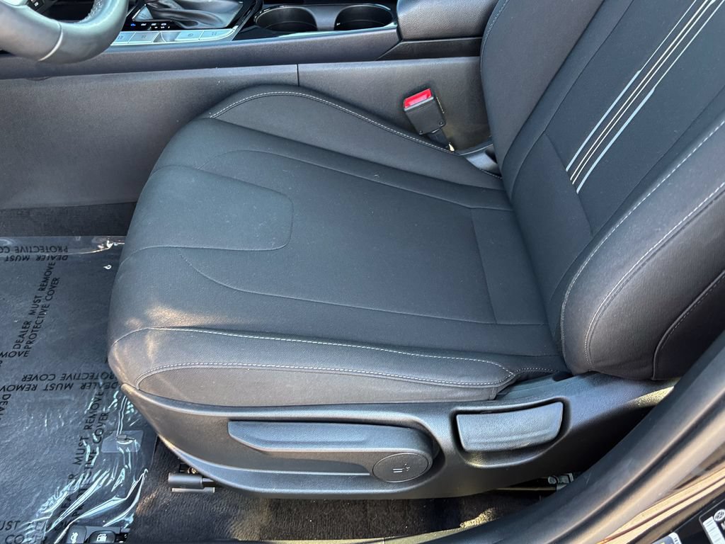 Used 2023 Hyundai Elantra SEL w/ Convenience Package FWD image 18