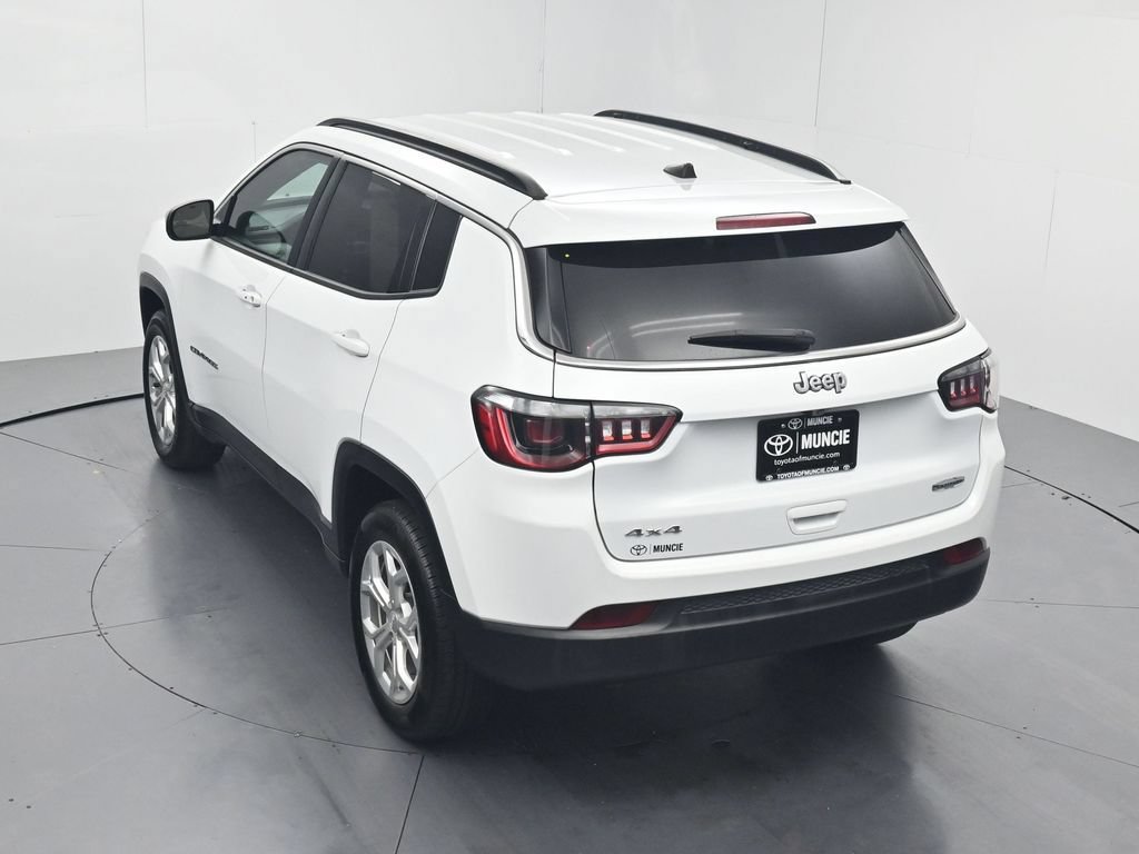 Used 2024 Jeep Compass Latitude AWD/4WD image 56