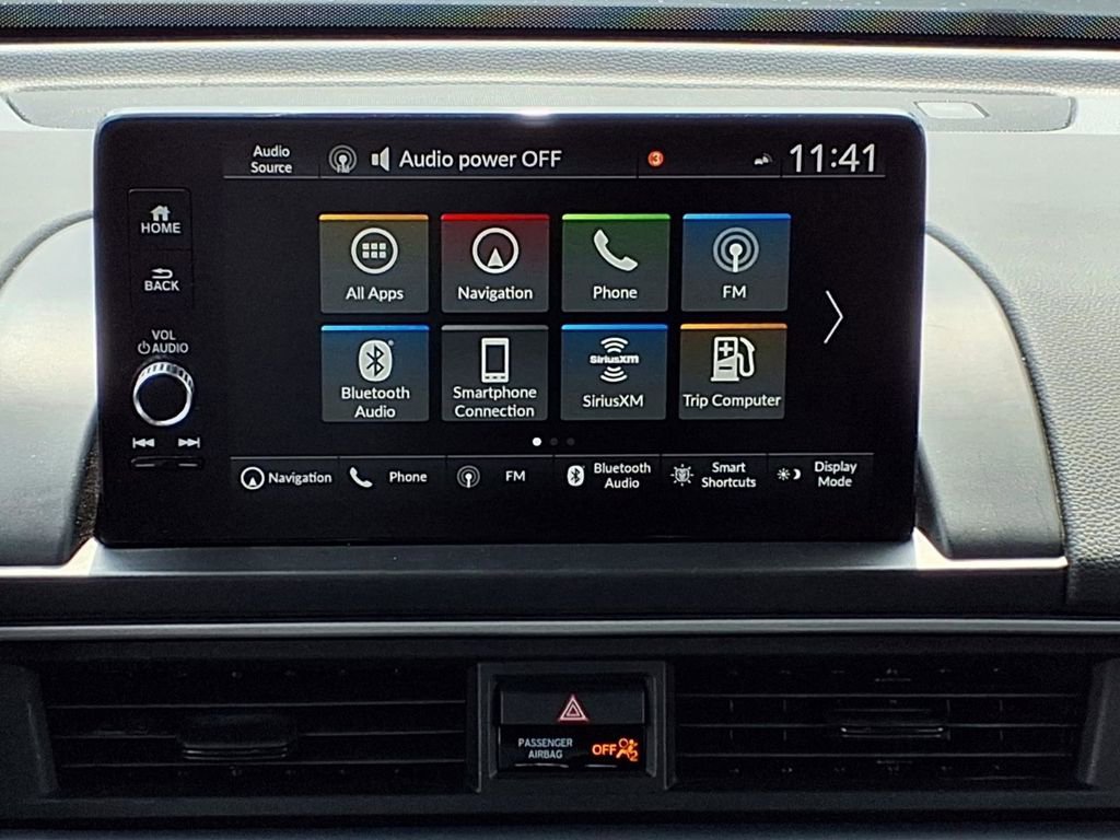 Used 2025 Honda Pilot Touring image 14